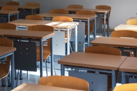 CUOTAS DE ESCUELAS PRIVADAS. NO TIENE INJERENCIA ALGUNA EL GOBIERNO