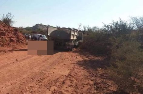 TRAGEDIA. MOTOCICLISTA CHOCÓ CON UN CAMIÓN MUNICIPAL Y MURIÓ EN EL ACTO