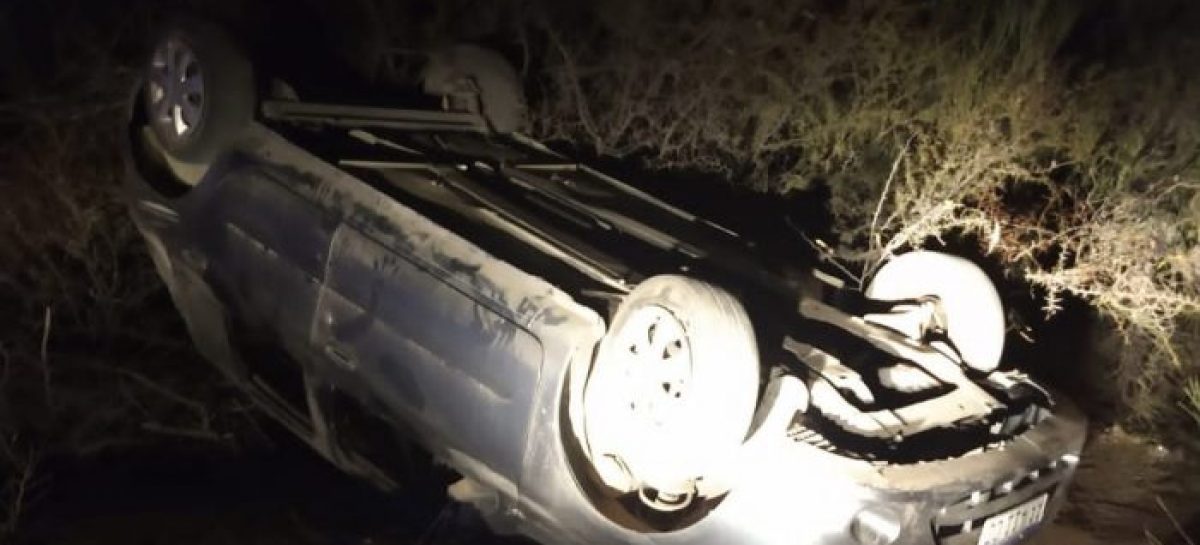SE DURMIÓ Y VOLCÓ: EL CONDUCTOR RESULTÓ ILESO DE MILAGRO