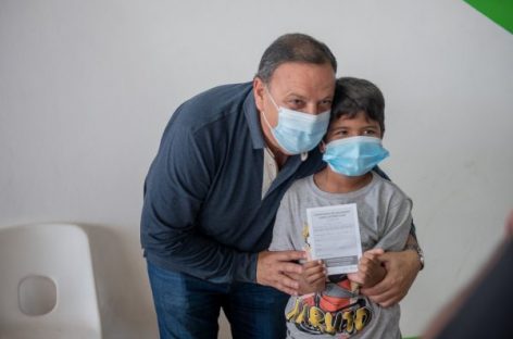 LA RIOJA, LA PRIMERA PROVINCIA DEL PAÍS QUE YA VACUNA A NIÑOS DE 3 A 11 AÑOS