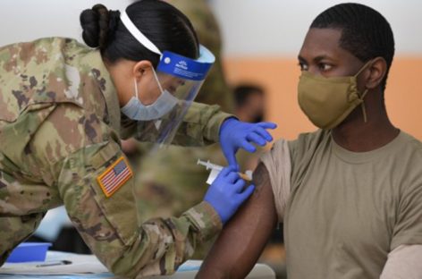 COVID. EN ESTADOS UNIDOS, SOLDADO QUE NO SE VACUNE SERÁ DADO DE BAJA