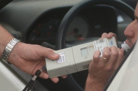 ALCOHOLEMIA. LA POLICÍA DETECTA ENTRE 30 Y 40 POSITIVOS POR FIN DE SEMANA