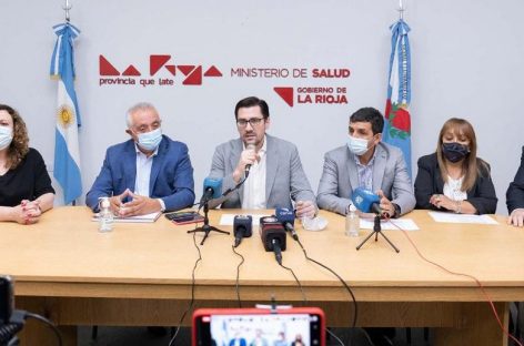 EL GOBIERNO SALE A VACUNAR ALUMNOS POR LAS ESCUELAS DESDE EL 9 DE FEBRERO