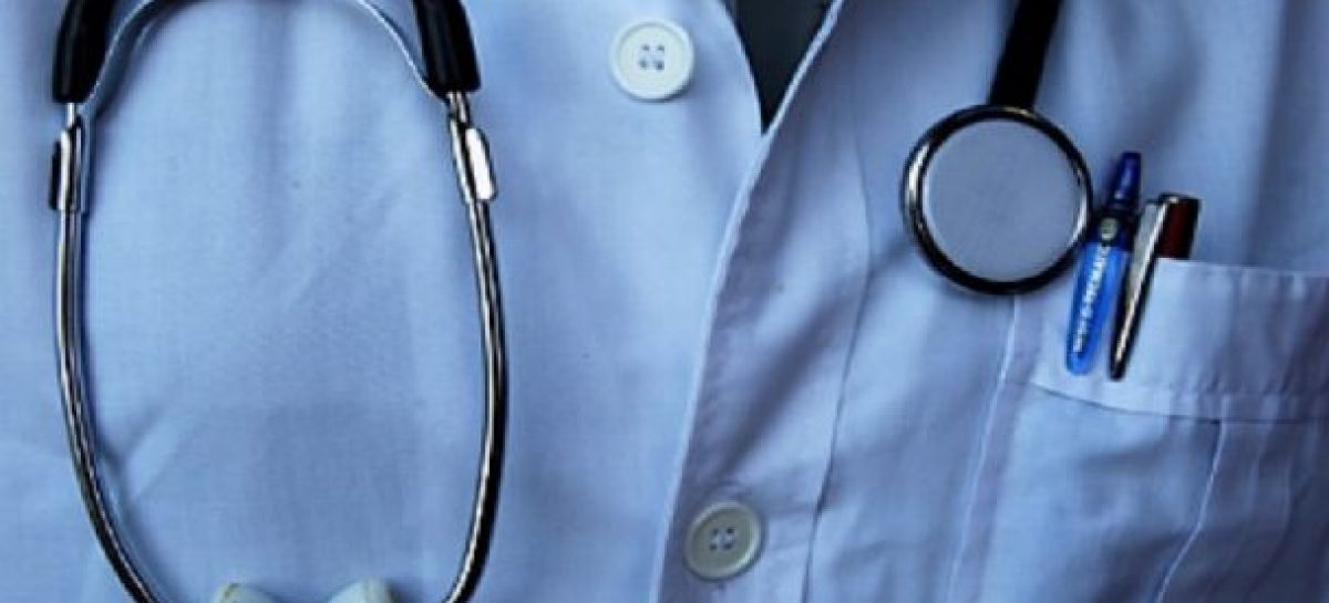 SUSPENDEN A GINECÓLOGO DENUNCIADO POR PRESUNTO ABUSO SEXUAL