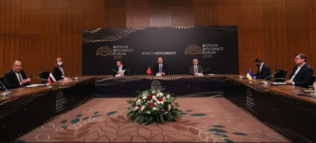 REUNIÓN DE CANCILLERES DE UCRANIA Y RUSIA TERMINÓ SIN AVANCES