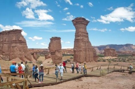 SEMANA SANTA. EL TURISMO DEJÓ MÁS DE $400 MILLONES EN LA PROVINCIA