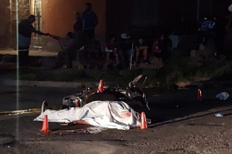 VIOLENTO CHOQUE ENTRE MOTOS DEJÓ UN FALLECIDO COMO SALDO