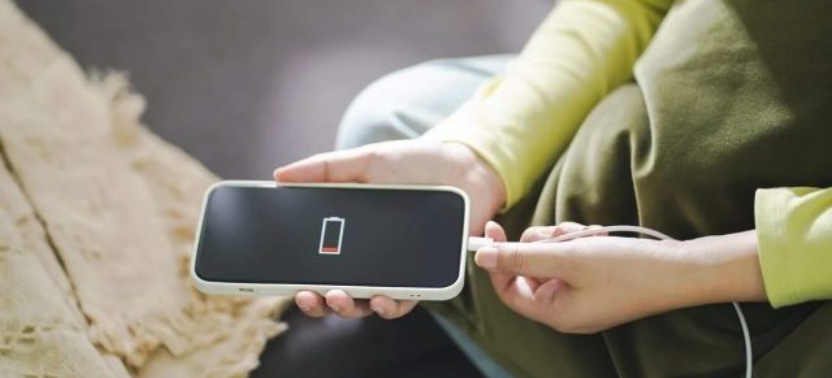 SMARTPHONES. 4 HÁBITOS QUE ARRUINAN LA BATERÍA DE CUALQUIER TELÉFONO CELULAR