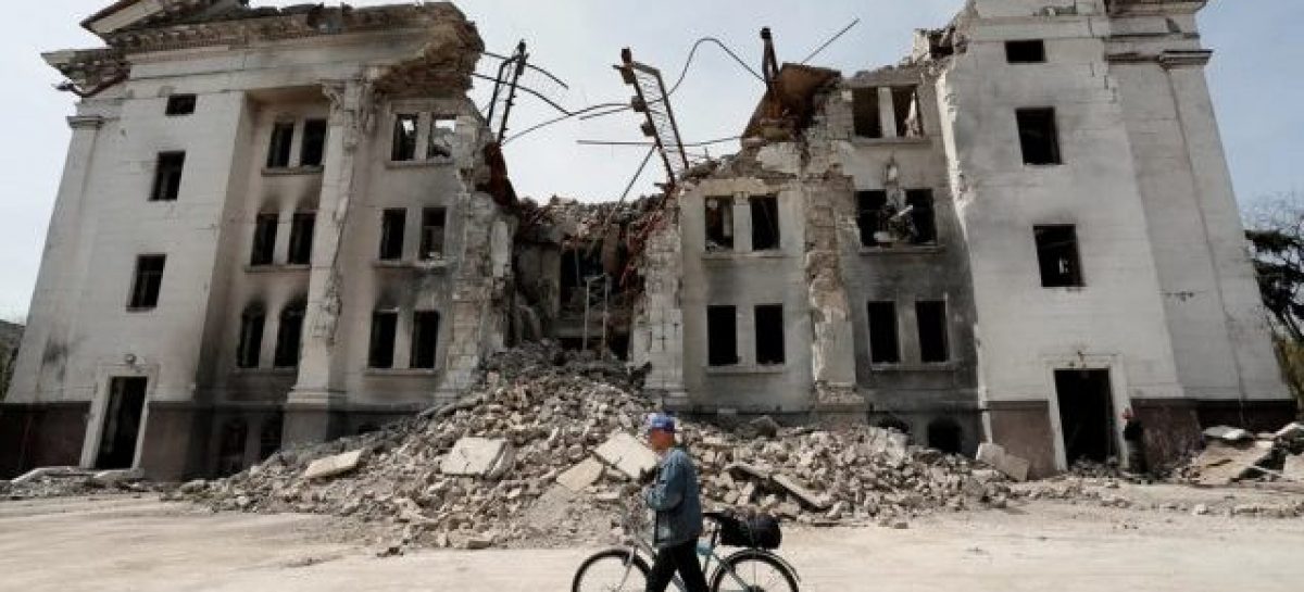 HUBO 600 MUERTOS EN EL BRUTAL BOMBARDEO DE RUSIA CONTRA EL TEATRO EN MARIUPOL