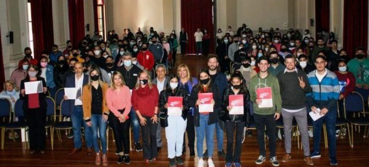 MÁS DE 800 BENEFICIARIOS SE SUMAN AL PROGRAMA EMPLEO JOVEN