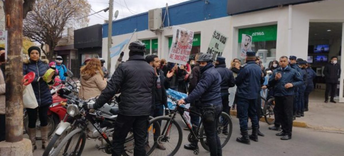 «EL DERECHO A HUELGA ES POSESIÓN DE LAS ASOCIACIONES GREMIALES»