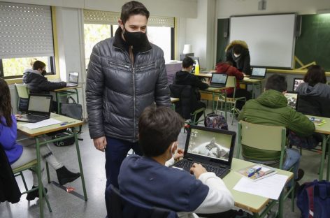 DOCENTES PRIVADOS TAMBIÉN COBRARÁN EL AUMENTO DE $15.000 EN TRES TRAMOS