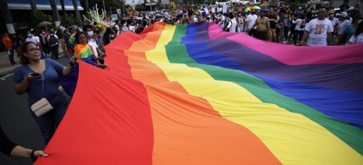 QATAR ANUNCIÓ PENAS DE 7 A 11 AÑOS DE PRISIÓN PARA QUIEN LUZCA LA BANDERA LGTBI EN EL MUNDIAL