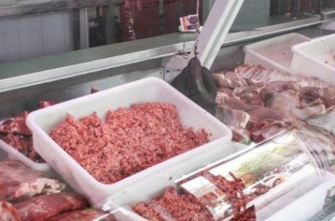 BROMATOLOGÍA. ADVIERTEN QUE LA CARNE PICADA SE DEBE MOLER EN EL MOMENTO