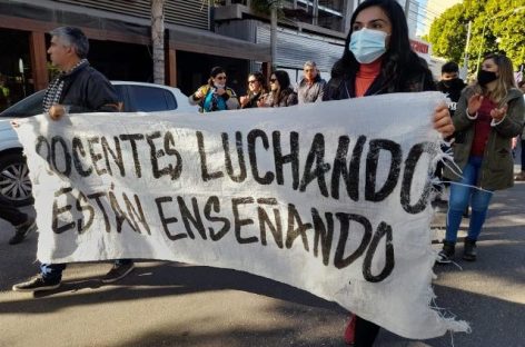 AUTOCONVOCADOS RECHAZAN AUMENTO A DOCENTES Y SEGUIRÁN CON LOS PAROS