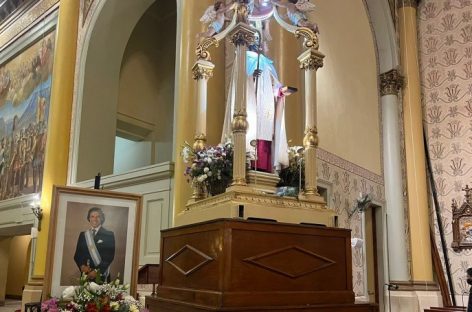 CARLOS MENEM FUE HOMENAJEADO EN UNA MISA EN LA CATEDRAL RIOJANA