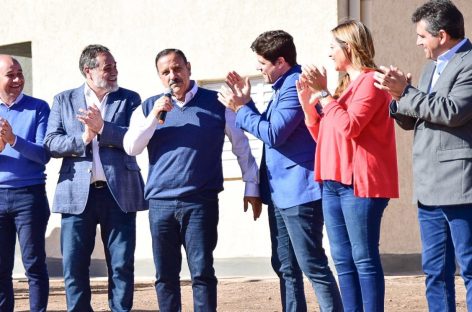 QUINTELA CERRÓ LA DISCUSIÓN SALARIAL DOCENTE TRAS ACUERDO CON GREMIOS
