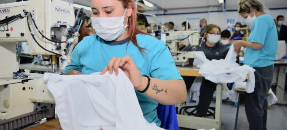 TEXTILES. 175 DESPIDOS EN 2025 Y AHORA SUSPENSIONES PARA EVITAR MÁS CESANTÍAS