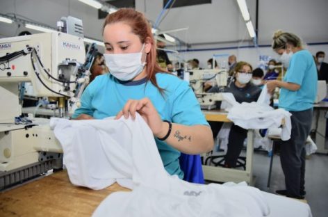 TEXTILES. 175 DESPIDOS EN 2025 Y AHORA SUSPENSIONES PARA EVITAR MÁS CESANTÍAS