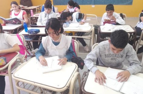 ‘UNA HORA MÁS’. 141 ESCUELAS RIOJANAS YA FORTALECEN LENGUA Y MATEMÁTICA