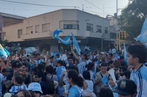 CELESTE Y BLANCA. LA RIOJA CELEBRÓ EL PASE A LA FINAL DE ARGENTINA