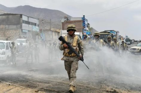 HAY MÁS DE 15 MUERTOS POR LA CRISIS EN PERÚ