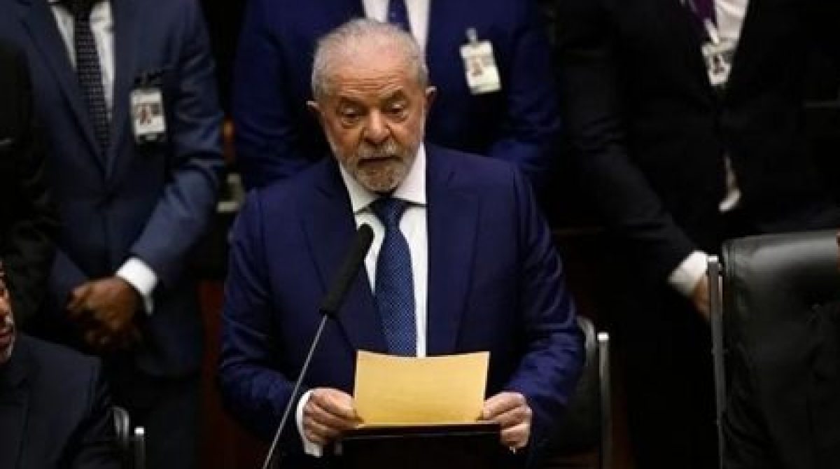 QUINTELA RESPALDÓ A LULA Y VOLVIÓ A MARCAR DIFERENCIAS CON MILEI