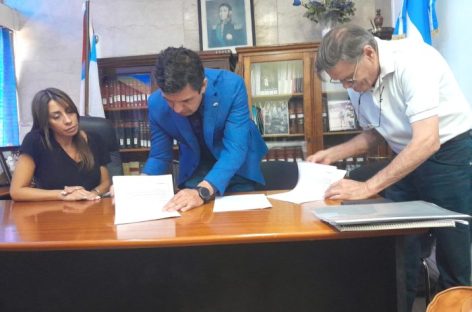 GOBIERNO PRESENTA OFERTA SALARIAL A DOCENTES: SUMA EN DOS CUOTAS AL BÁSICO