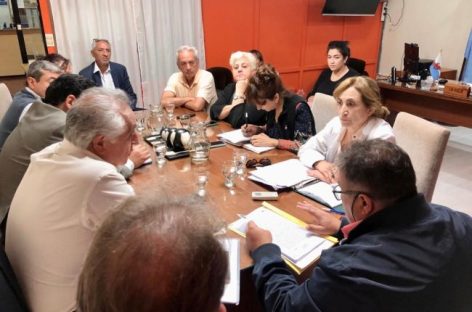 EL GOBIERNO Y APROSLAR SELLARON ACUERDO Y POR 60 DÍAS NO HABRÁ PAROS