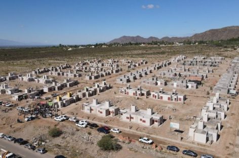 OBRA PÚBLICA: «EN UN MOMENTO TOPE SE LLEGÓ A TENER 15 MIL TRABAJADORES EN LA RIOJA»