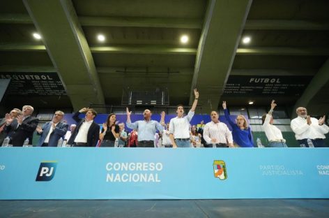 «LA OPOSICIÓN ESTÁ ASUSTADA PORQUE EL PAÍS SE VA PINTANDO DE AZUL»