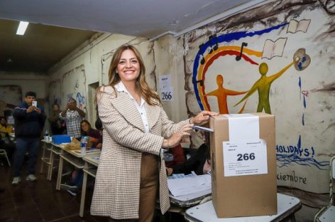 VOTÓ TERESITA MADERA: PIDIÓ «ELEGIR A CONCIENCIA EL DESTINO DE LA RIOJA»