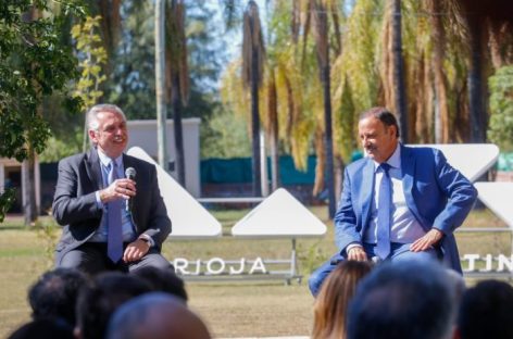 «PONGAMOS A LA ARGENTINA DE PIE COMO SE HIZO EN LA RIOJA»
