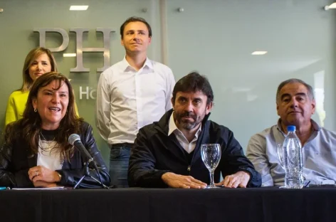 FELIPE E INÉS O LA INVERSA, ENCAMINADOS A ENCABEZAR LISTAS DE JxC
