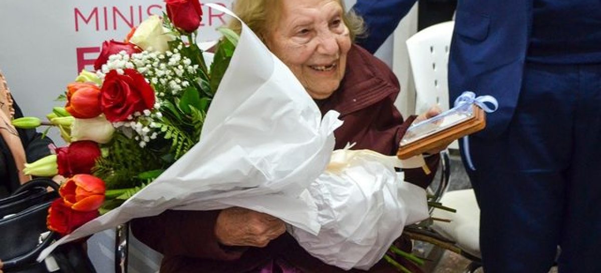 LA EDUCACIÓN DE LUTO. FALLECIÓ LA ILUSTRE PROFESORA TERESA CAVERO