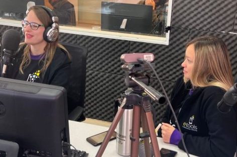 E-TOOLS, UN MODO DIFERENTE DE APRENDER INGLÉS