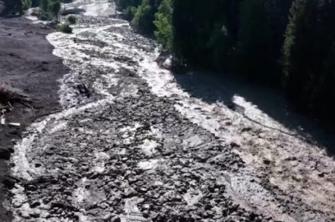 GEORGIA. DESLIZAMIENTO DE TIERRA DEJÓ 6 MUERTOS Y 31 DESAPARECIDOS