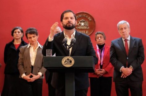 CHILE. BORIC CAMBIA 5 MINISTROS EN MEDIO DE NEGOCIACIÓN CON LA DERECHA PARA IMPONER REFORMAS