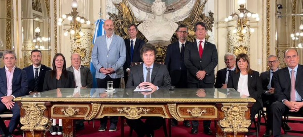 MILEI PRESENTÓ DNU CON DEROGACIÓN DE LEYES Y DESREGULACIÓN ECONÓMICA