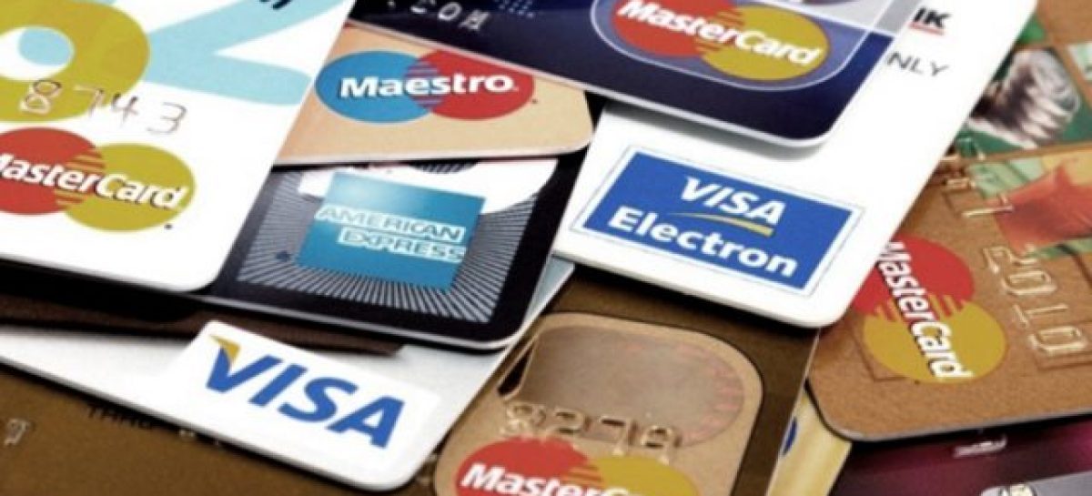 RIGE NUEVA CARGA IMPOSITIVA PARA COMPRAS A CRÉDITO EN DÓLARES Y GASTOS EN EL EXTERIOR