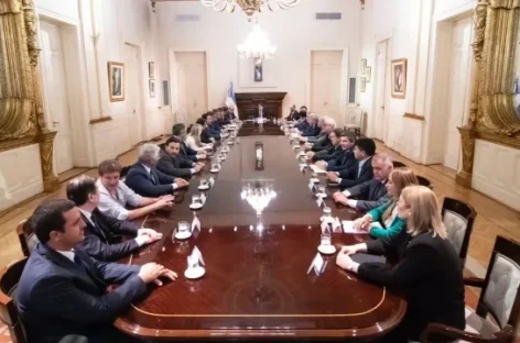 TERESITA MADERA DIJO PRESENTE EN LA REUNIÓN NACIÓN – PROVINCIAS QUE DURÓ 4 HORAS