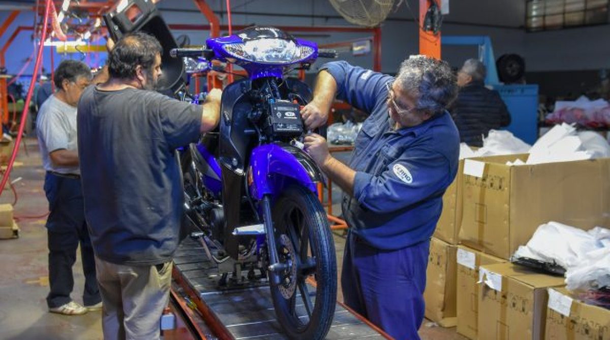 27 MOTOS NUEVAS POR DÍA SE SUMAN A LAS CALLES RIOJANAS