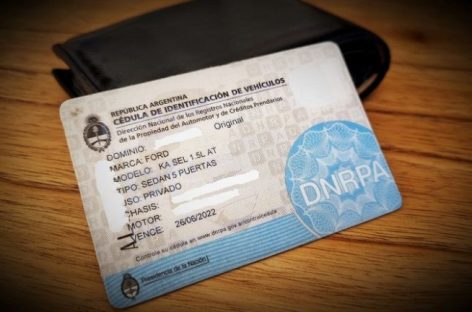 OFICIAL. YA SE PUEDE CIRCULAR EN UN VEHÍCULO SIN TARJETA AZUL