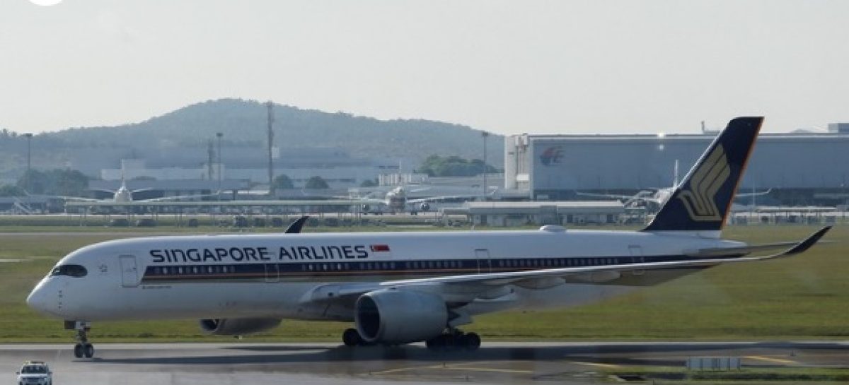 UN MUERTO Y 30 HERIDOS POR FUERTES TURBULENCIAS EN VUELO LONDRES – SINGAPUR