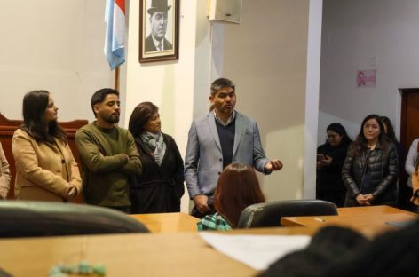 TASA PARA TRAGAMONEDAS. VERA «SE EXCEDIÓ EN SUS POSICIONES PÚBLICAS»