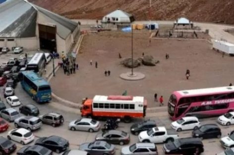 POR LOS PRECIOS EN CHILE MILES DE ARGENTINOS CRUZAN LA FRONTERA A HACER COMPRAS