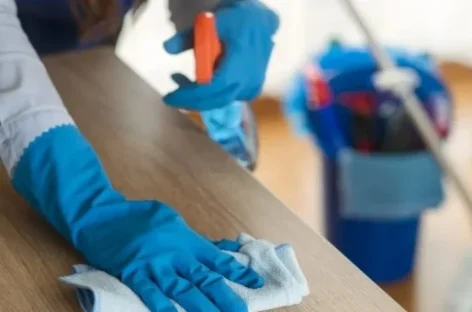 EMPLEADAS DOMÉSTICAS. A CUÁNTO SE VAN SUS SALARIOS EN ENERO DE 2026