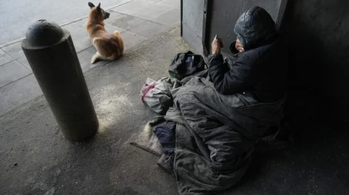 SEGÚN INDEC, SUBIÓ LA PROBREZA EN EL PAÍS Y HAY 15,5 MILLONES DE POBRES