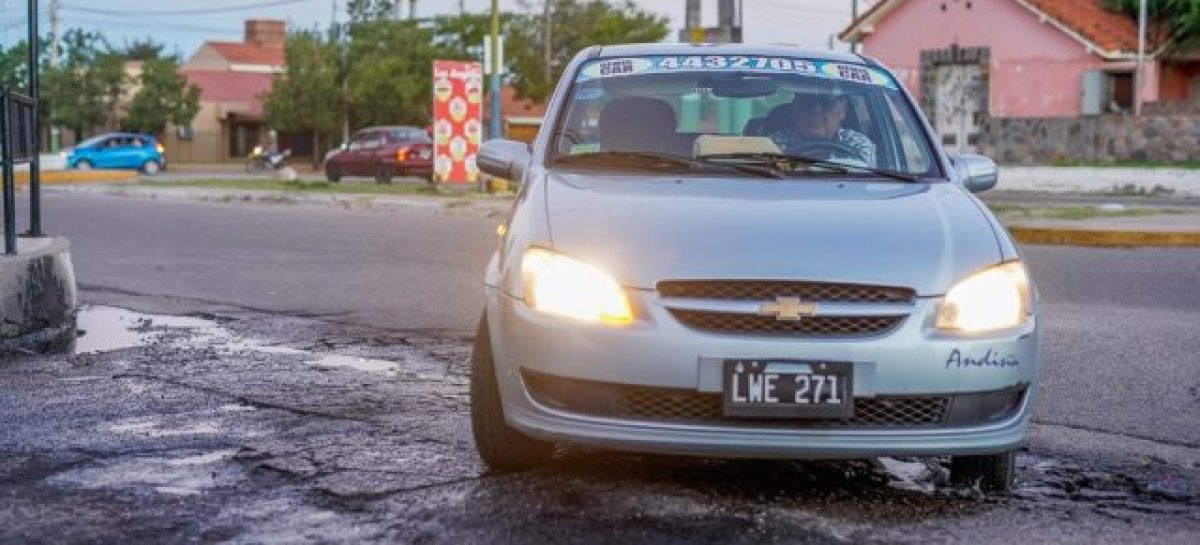 REMISES ESTIMAN QUE A CAUSA DE UBER CAYÓ UN 50% LA ACTIVIDAD DEL SECTOR