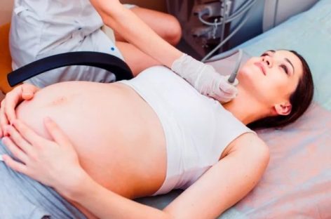 PATOLOGÍAS DE LA TIROIDES Y EMBARAZO. QUÉ RIESGOS HAY Y CÓMO PREVENIRLOS